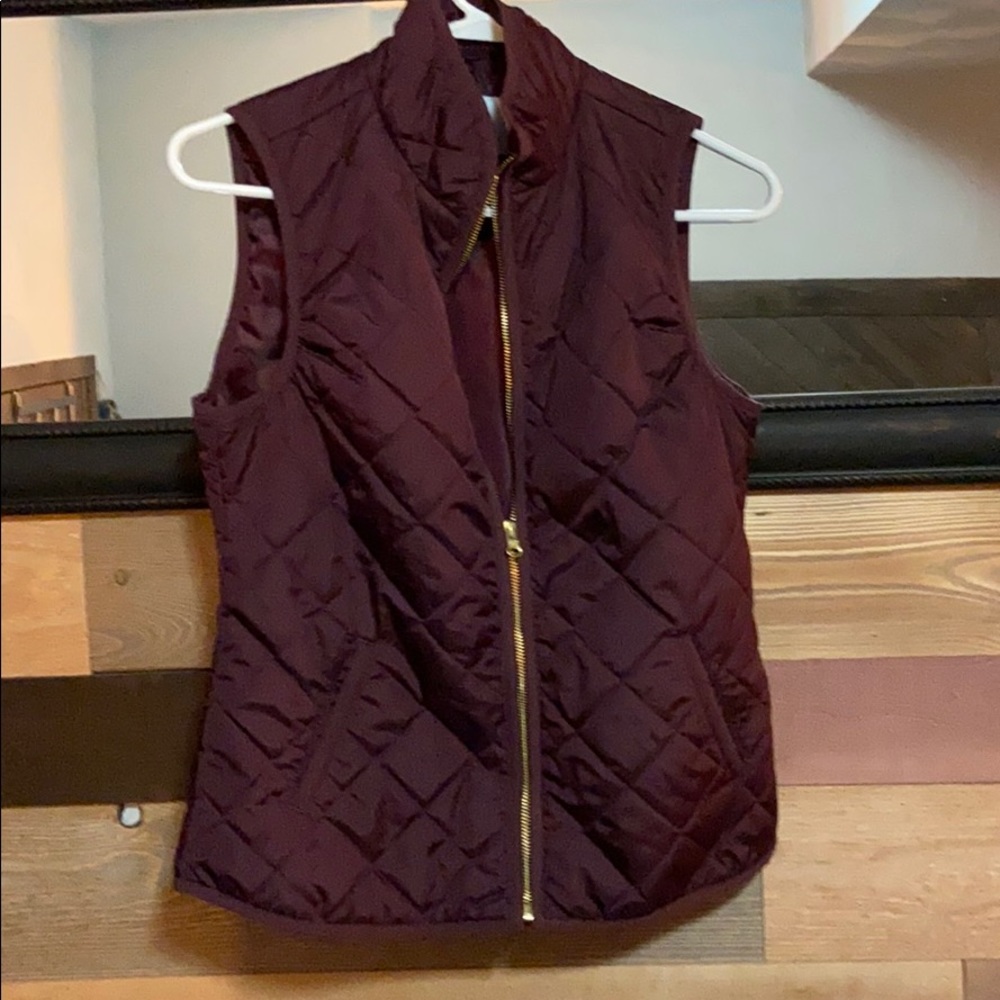Old Navy XS Vest - Maroon color.